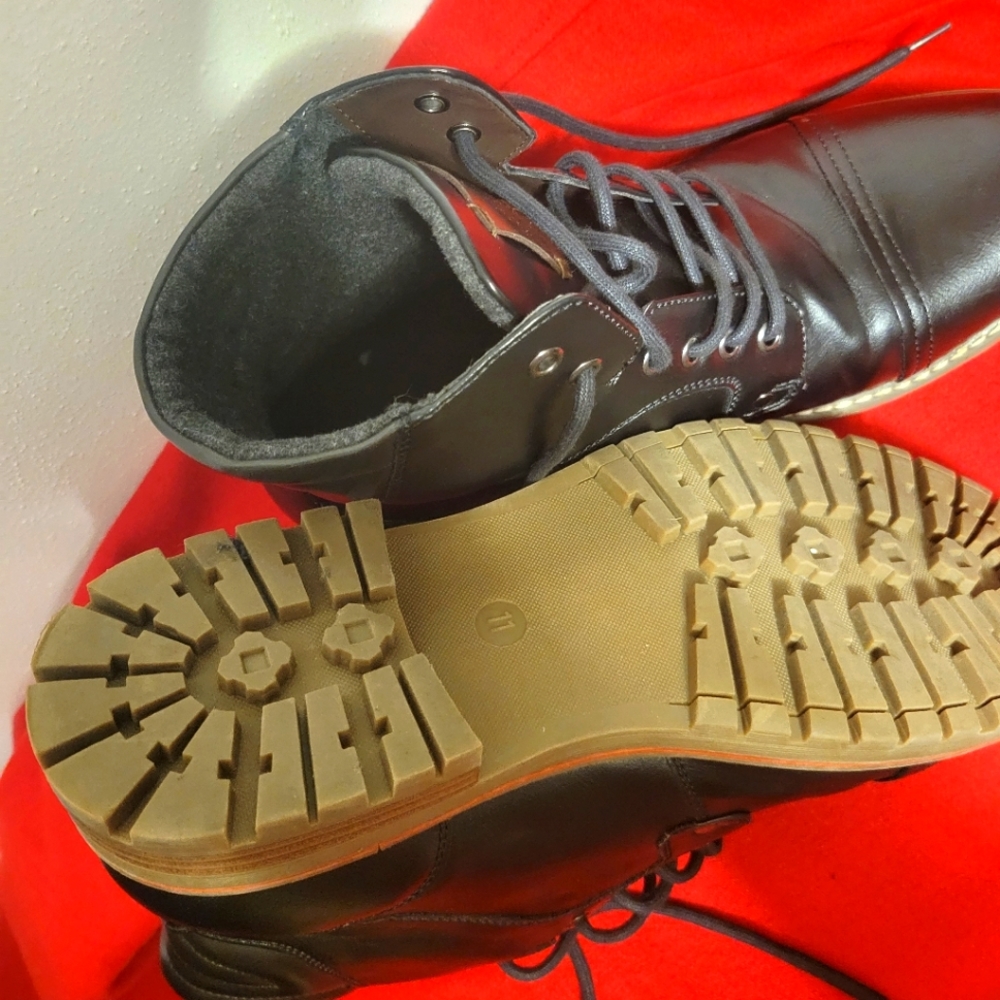 Boots - Picture 2 of 3